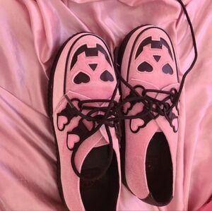 Pink Heart Eyes Pumpkin Shoes
